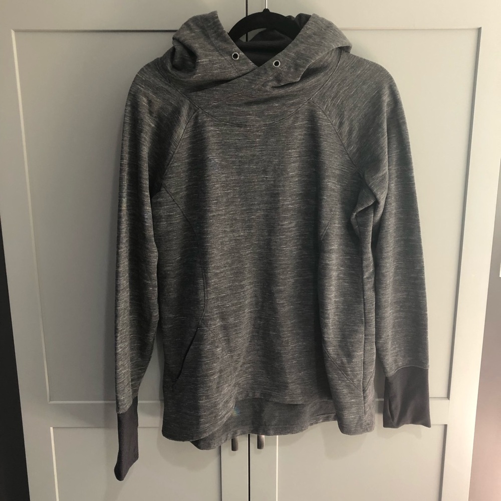 Avalanche | Gray Mila Pullover Hoodie NWT Size L